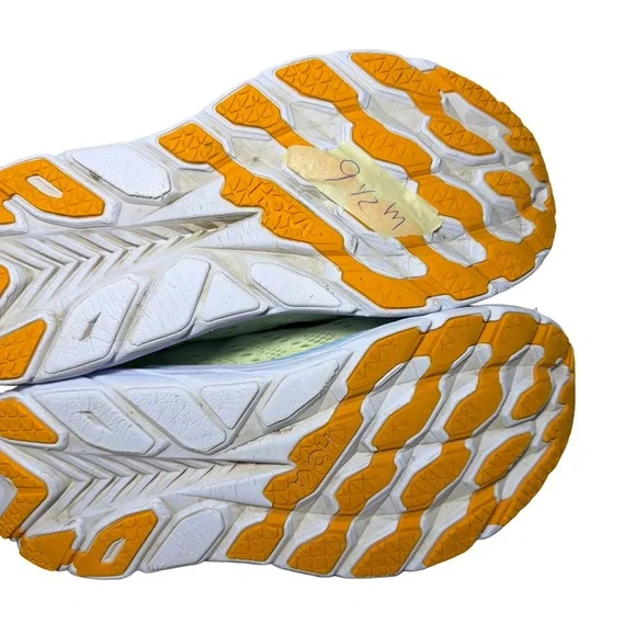 Men’s Hoka Clifton 8 Lime and Blue Athletic Shoes size 9.5 D